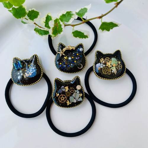 ねこちゃん♡レジンヘアゴム ネジと時間の世界 黒の大人レジン