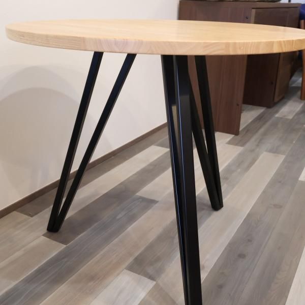 Kanademono(かなでもの)の人気シリーズTHE CAFE TABLE 天然木×ブラック