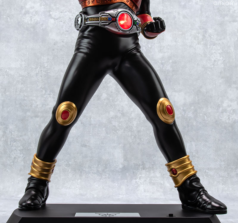 フォトレビュー】Ultimate Article 仮面ライダークウガ マイティ