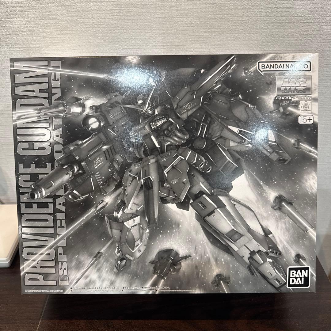 BANDAI プロビデンスガンダム 1/100 MG 1/100 プロヴィデンスガンダム | バンダイによる、遊びと学びの