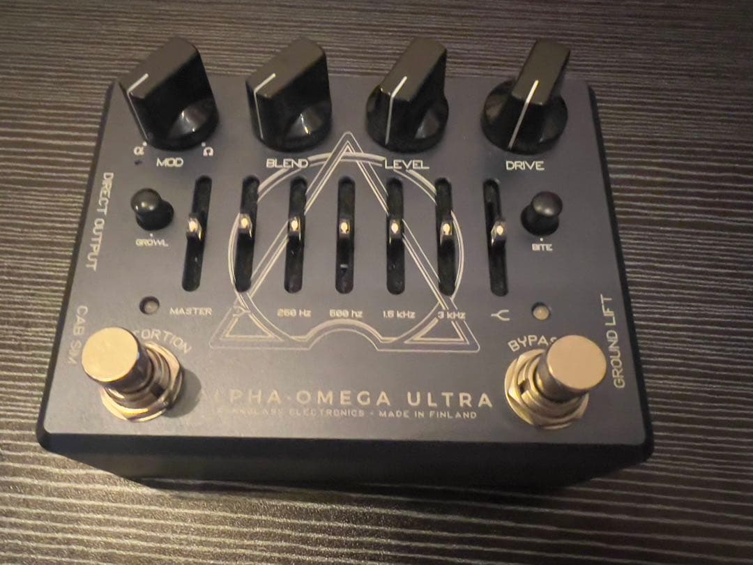 ギター Darkglass ALPHA-OMEGA ULTRA Darkglass Alpha Omega Ultra Dual Bass Preamp/OD Pedal with Aux In