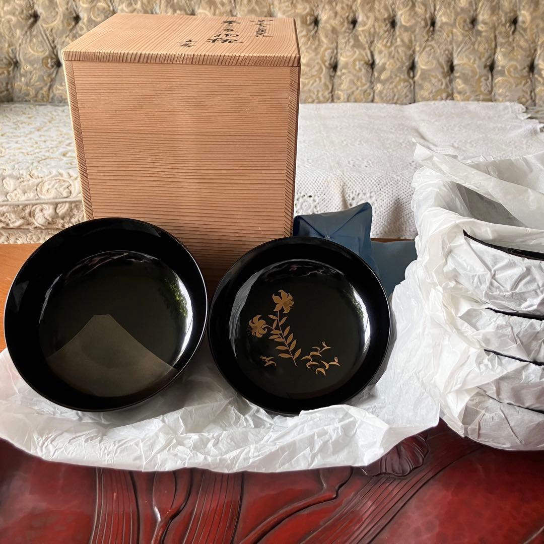 京漆器 煮物椀 鈴木雅也作 四季草花 不二煮物椀 五客 京焼 鈴木爽司 色絵金銀彩草花図 煮物椀 五客 | 東京世田谷の買取専門