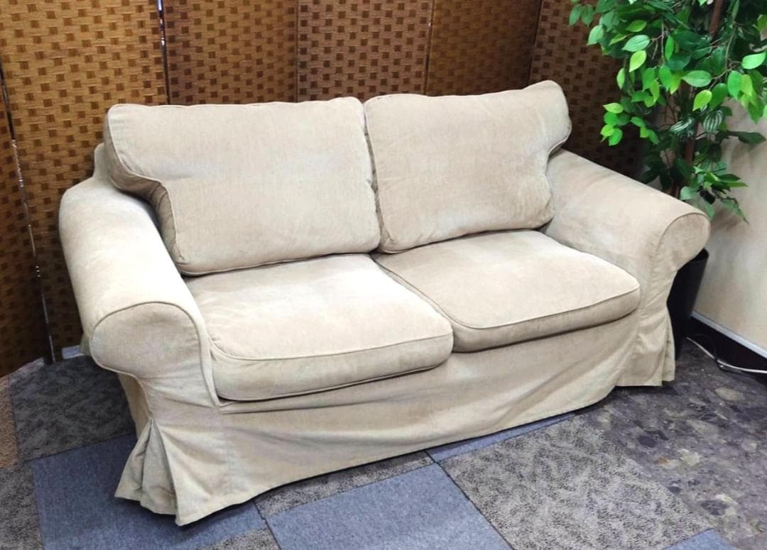 ★池袋～25キロ無料　直接引き取り　IKEA エークトルプ 2人掛けソファ★ ☆池袋～25キロ無料 直接引き取り IKEA エークトルプ 2人掛けソファ