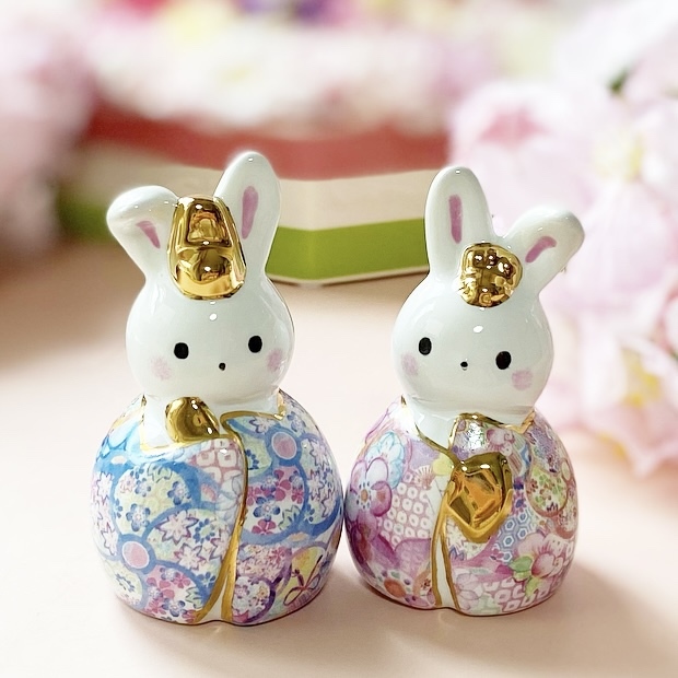 再再入荷】ちょこんと座る陶器のうさぎ雛🐰手乗りのミニサイズ